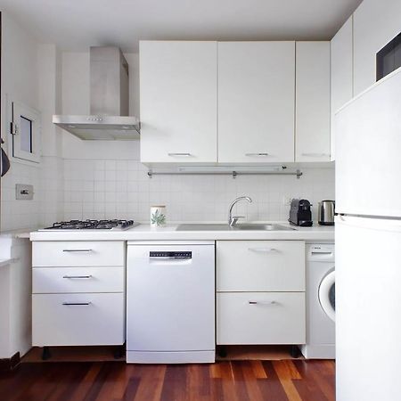 Domus Lou Elegante Appartamento In Trastevere Roma Kültér fotó