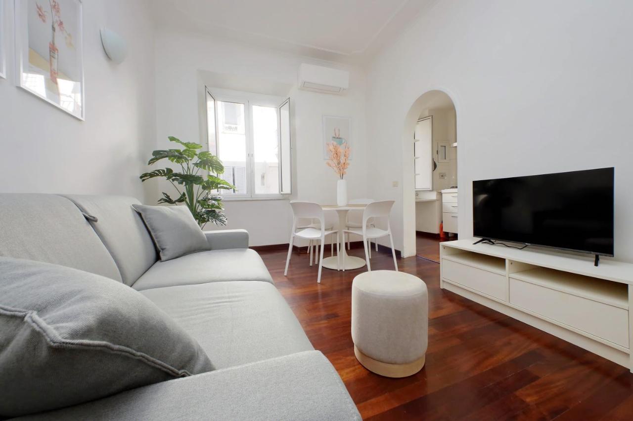 Domus Lou Elegante Appartamento In Trastevere Roma Kültér fotó