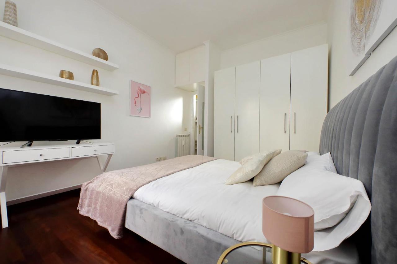 Domus Lou Elegante Appartamento In Trastevere Roma Kültér fotó