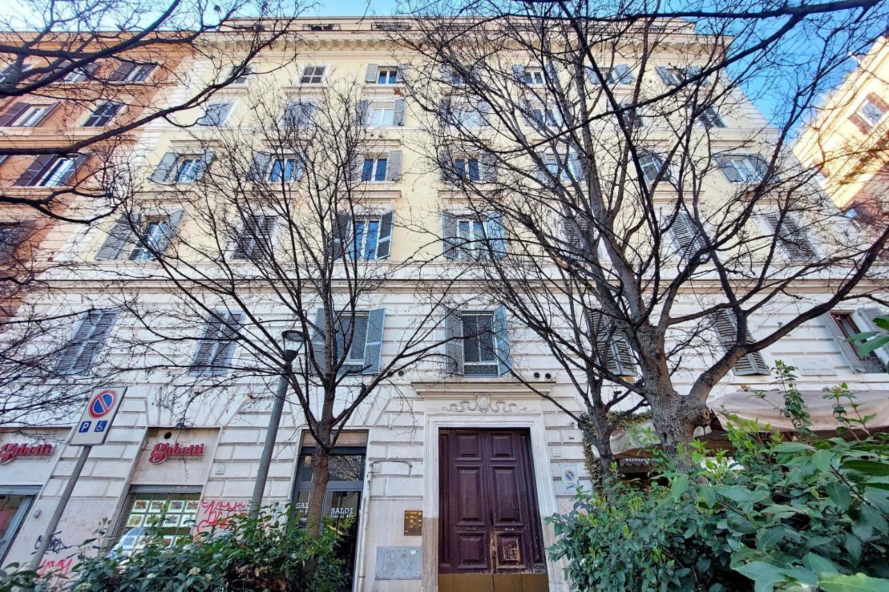 Domus Lou Elegante Appartamento In Trastevere Roma Kültér fotó